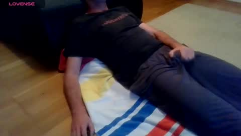 Nick online show from December 8, 3:45 pm