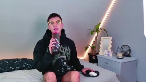 Geronimo online show from January 9, 1:00 am