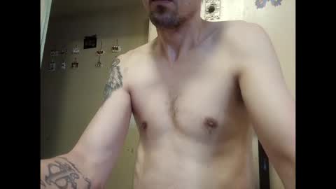 giantdick4u1991 online show from October 13, 4:24 pm