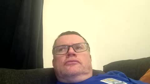 giddyup2222222 online show from January 18, 9:17 pm