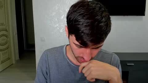 gilbertogonzales online show from March 5, 5:29 am