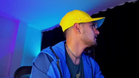 GIOMAR REYES online show from January 10, 2:57 am