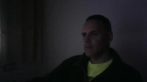 Snapshot of gioshadow chatting on December 15, 4:04 pm gioshadow online show from December 15, 4:04 pm