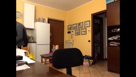 giovanni_1964 online show from April 12, 3:13 pm