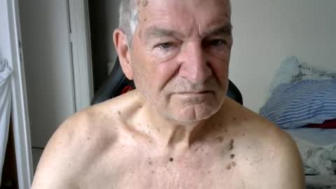 gisse1952m online show from June 14, 1:24 pm