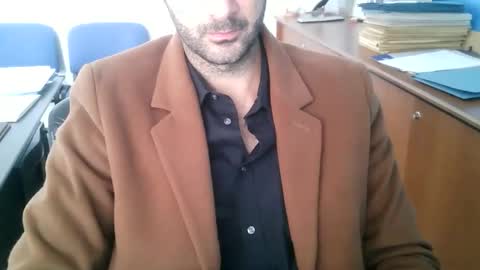 giuseppevai1 online show from October 25, 10:39 am