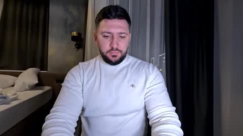 gold_alpha_boy online show from January 10, 6:23 pm