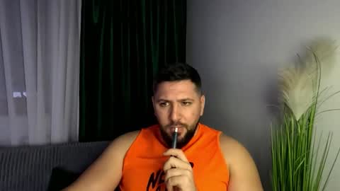 gold_alpha_boy online show from February 11, 7:08 pm