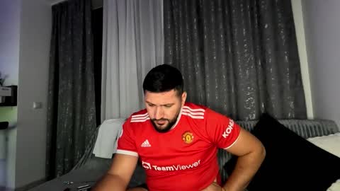 gold_alpha_boy online show from September 29, 6:15 pm