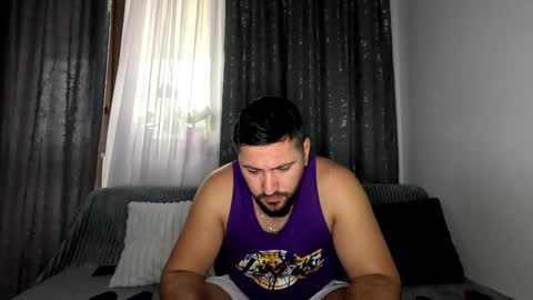 gold_alpha_boy online show from October 9, 8:08 am