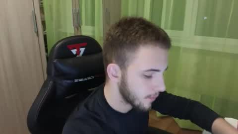 Golden boyyy21 online show from December 1, 8:23 pm