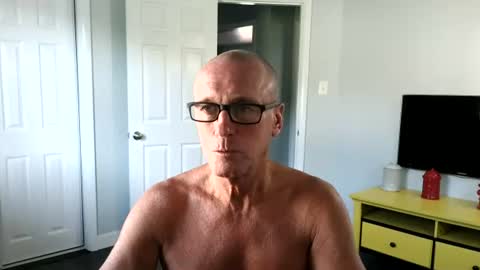 golfnut_1165 online show from June 23, 11:07 pm