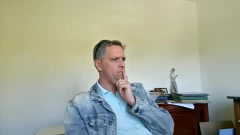 grattitude online show from December 16, 3:13 am