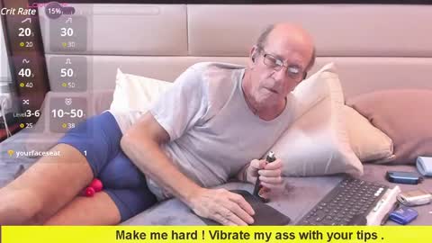 Grey.  If viewing your cam I am more likely to stay if you show your face. online show from December 24, 8:44 am