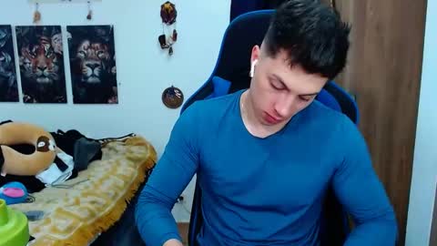 griego01 online show from December 23, 2:35 am