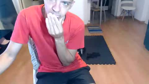 guachin_new online show from November 2, 8:24 pm