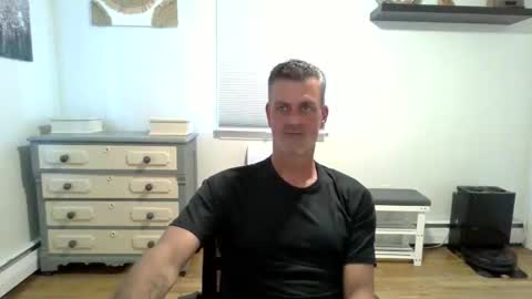 gudguy2025 online show from June 4, 4:24 pm