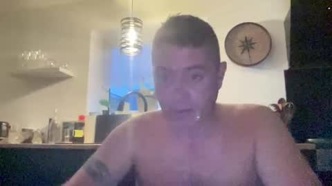 guil0 online show from September 27, 9:29 am