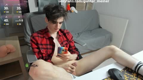 Snapshot of guntermeiner chatting on December 24, 3:47 pm Gunter online show from December 24, 3:47 pm