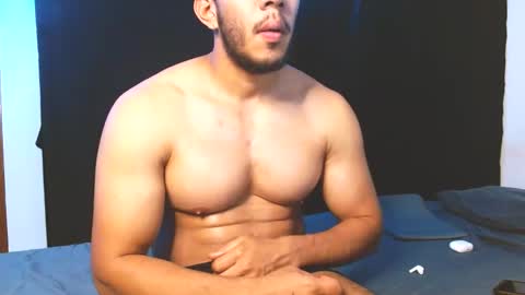 holl latino online show from November 20, 5:40 am