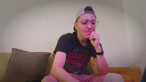 GUS online show from September 22, 1:10 pm