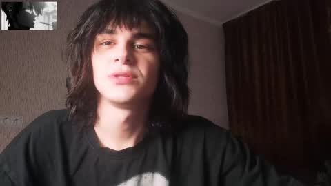 Snapshot of gushill_ chatting on October 26, 12:01 am gushill_ online show from October 26, 12:01 am