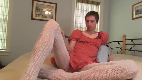 guybeingadude112 online show from December 16, 2:27 pm