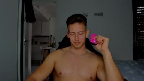 Oliver online show from March 18, 3:48 pm