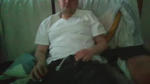 h0mi4u online show from April 25, 4:04 am