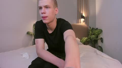 H A K U online show from January 25, 12:37 pm