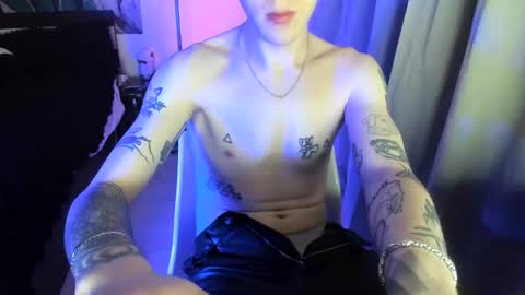 haildave6 online show from February 17, 11:36 pm