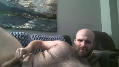 Snapshot of hairiestbear chatting on December 27, 3:27 pm Hairiest Bear online show from December 27, 3:27 pm