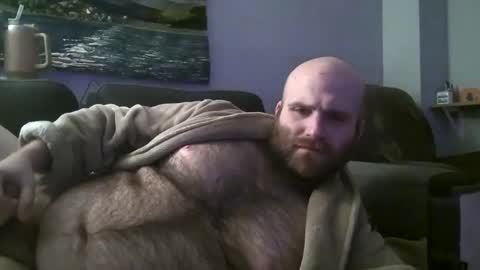 Snapshot of hairiestbear chatting on March 8, 7:24 am Hairiest Bear online show from March 8, 7:24 am