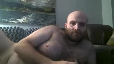 Snapshot of hairiestbear chatting on January 12, 8:36 am Hairiest Bear online show from January 12, 8:36 am