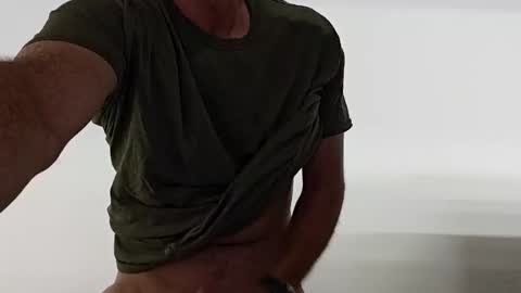 Snapshot of hairybignuts89 chatting on September 29, 8:59 pm hairybignuts89 online show from September 29, 8:59 pm