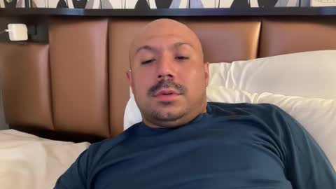 hairyman30000 online show from April 26, 7:39 am