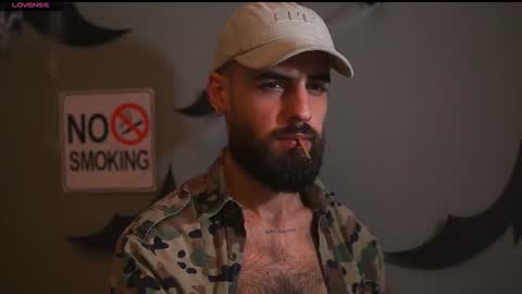 Snapshot of hairyrobxxx chatting on October 21, 3:37 pm HairyRobXxX online show from October 21, 3:37 pm