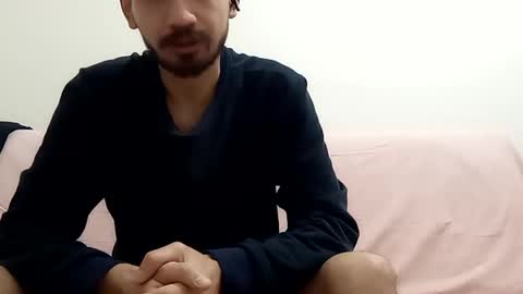 Snapshot of halilcik chatting on February 22, 9:32 pm halilcik online show from February 22, 9:32 pm