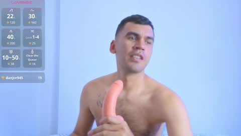 hamiltong12 online show from February 4, 10:05 pm