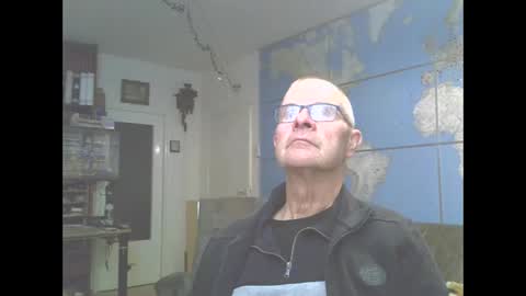 Prefer men 80 online show from March 5, 8:55 pm