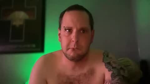 hand_banana_420 online show from September 22, 12:11 am