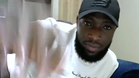 handsome king online show from December 17, 8:10 pm