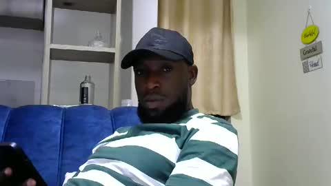 handsome king online show from February 22, 8:05 pm