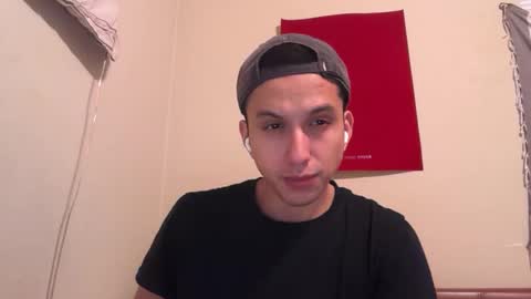 handsomeboy093 online show from March 5, 9:27 am