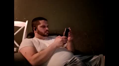 Handsomedaddy198923 online show from March 22, 6:29 am