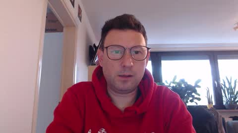 HandsomeGuy1984 online show from February 24, 8:15 am