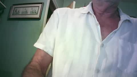 Snapshot of handymanforyou177322 chatting on October 11, 10:03 pm handymanforyou177322 online show from October 11, 10:03 pm