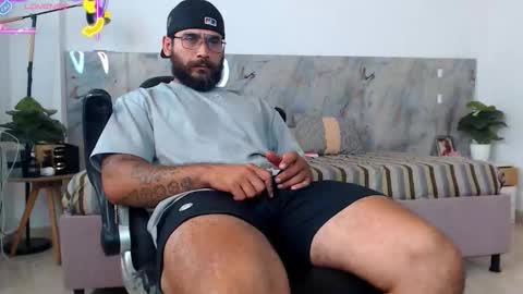 hanz_col online show from March 16, 2:51 am