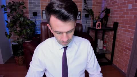 Steve online show from December 2, 11:54 am