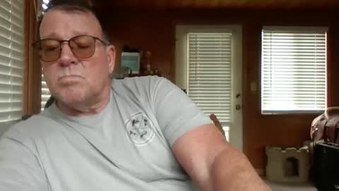 HSS online show from April 22, 6:45 pm